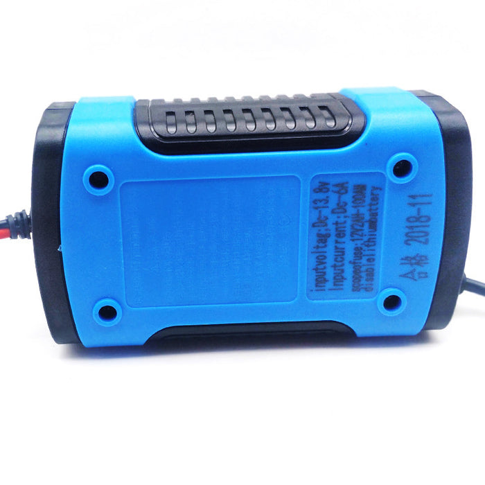 12V 6A Acculader voor Motor & Auto – Slimme Draagbare Acculader met LCD Display
